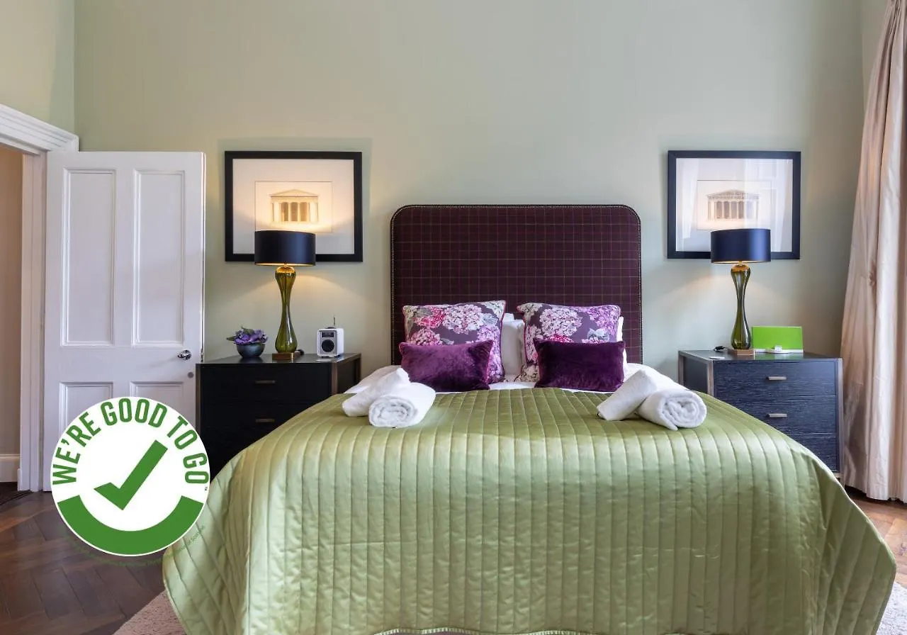 The Edinburgh Address - Castle View Apartment
