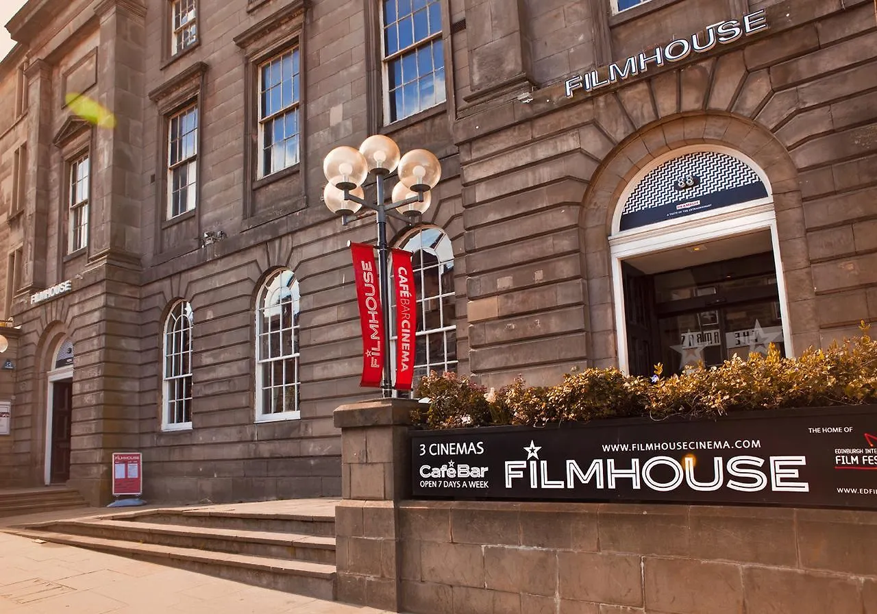 The Edinburgh Address - Castle View Apartment United Kingdom